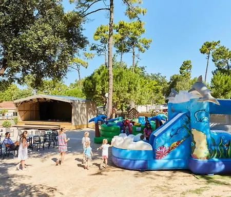 Mobile-home 6 Personnes - 4 Etoiles